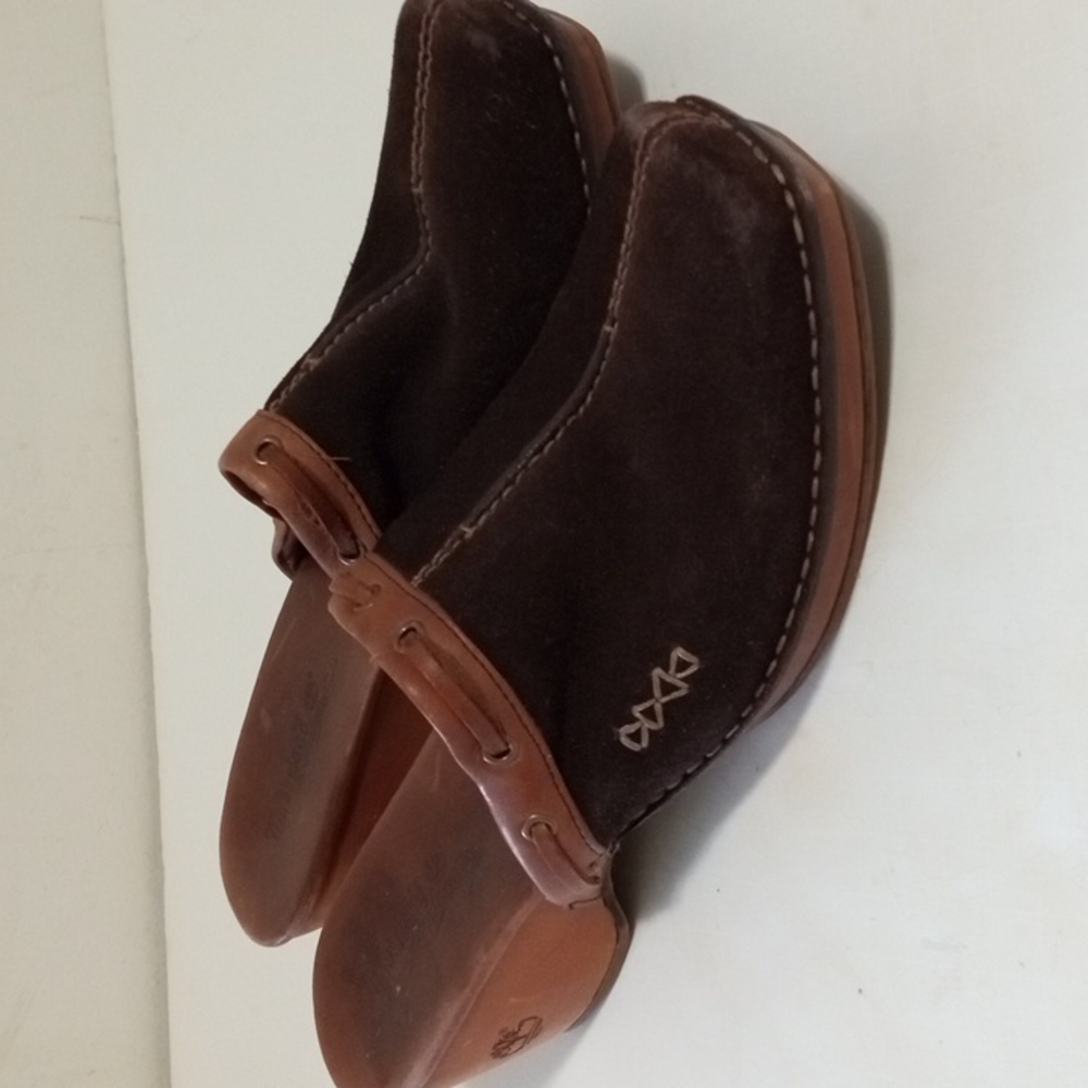 Women's Timberland Brown Suede Clogs Size 9M Genuine Leather